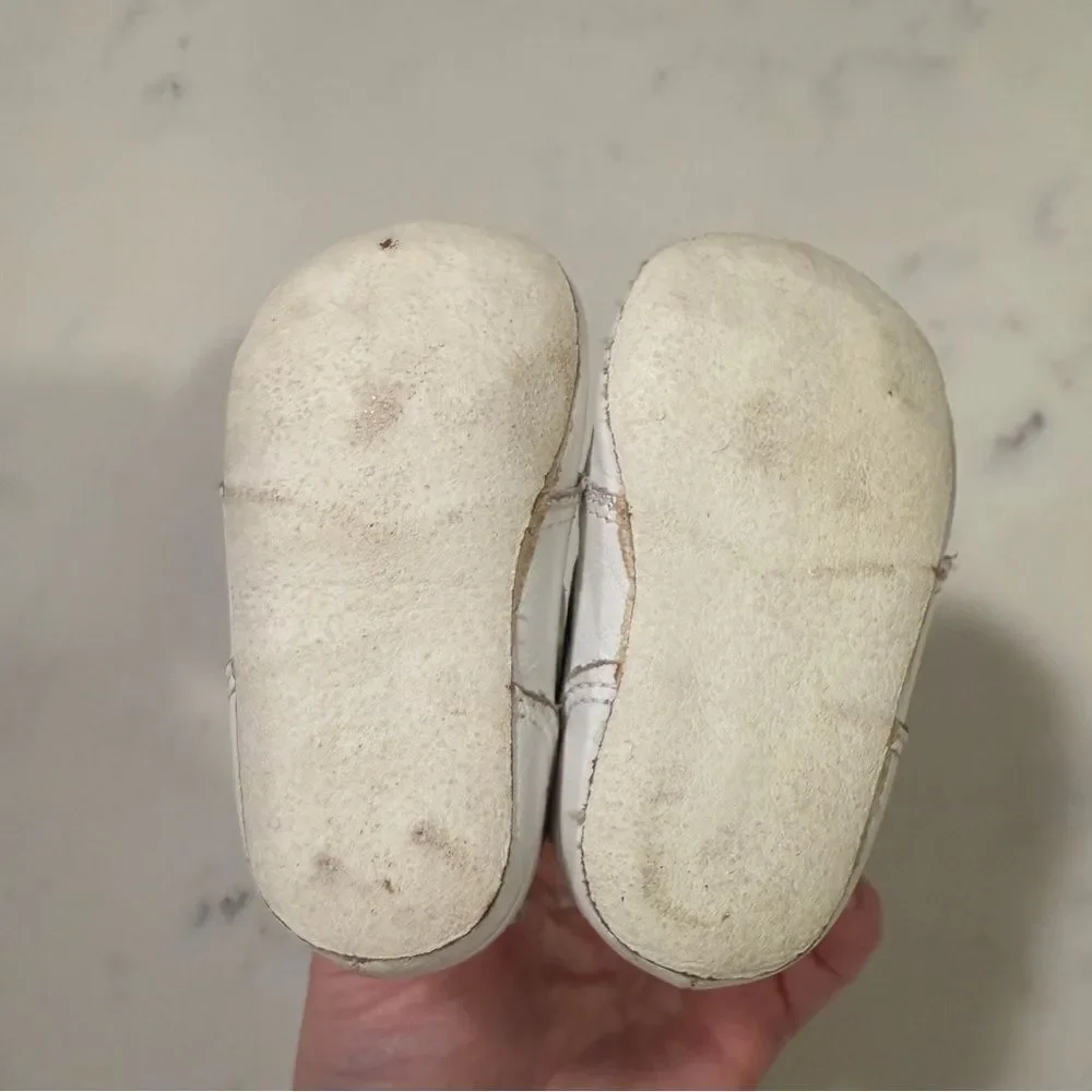Vintage 1980's UNC Nike Baby Shoes